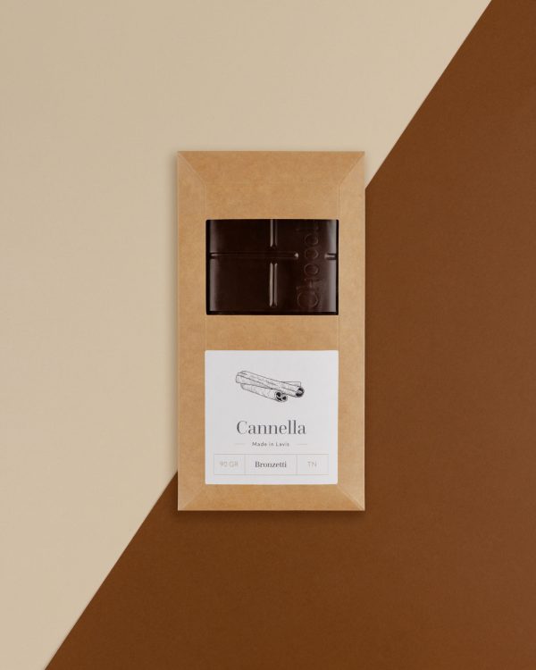 Cioccolato fondente 70% con cannella